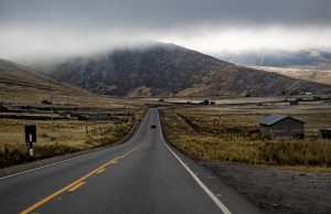 La Paradoja del Estado Peruano: Capacidades y Democracia en las regiones