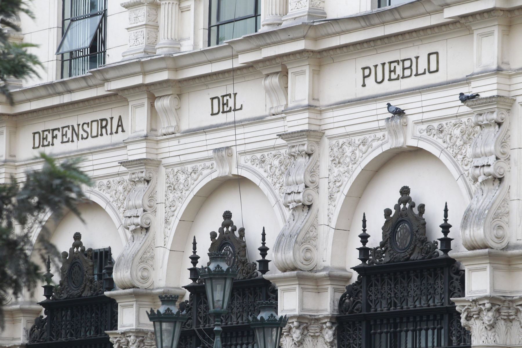 EDITORIAL] Difícil panorama de la Defensoría del Pueblo - IDEHPUCP PUCP